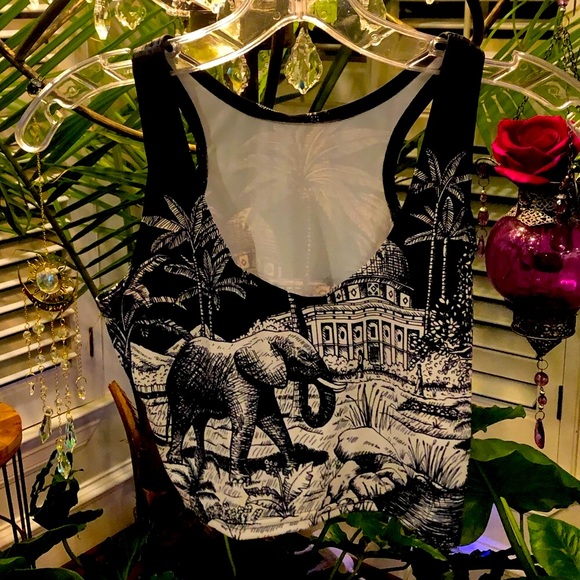 BlackMilk Elephant Walk Reversible Crop Top - Picture 1 of 13